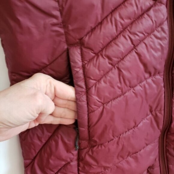 Lole Winter Puff Style Burgundy Coat Jacket Size Medium Hooded - Picture 3 of 16